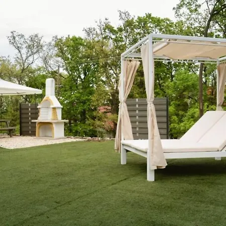 Apartment Bowery - Arnyas Vendeghazak - Jakuzzi Hasznalattal *