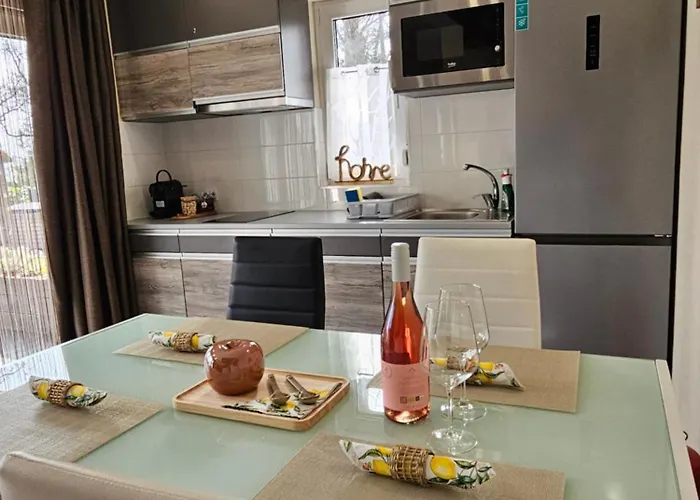 Bowery - Arnyas Vendeghazak - Jakuzzi Hasznalattal Apartmán *