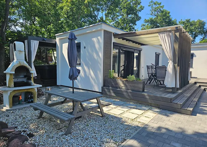 Bowery - Arnyas Vendeghazak - Jakuzzi Hasznalattal *